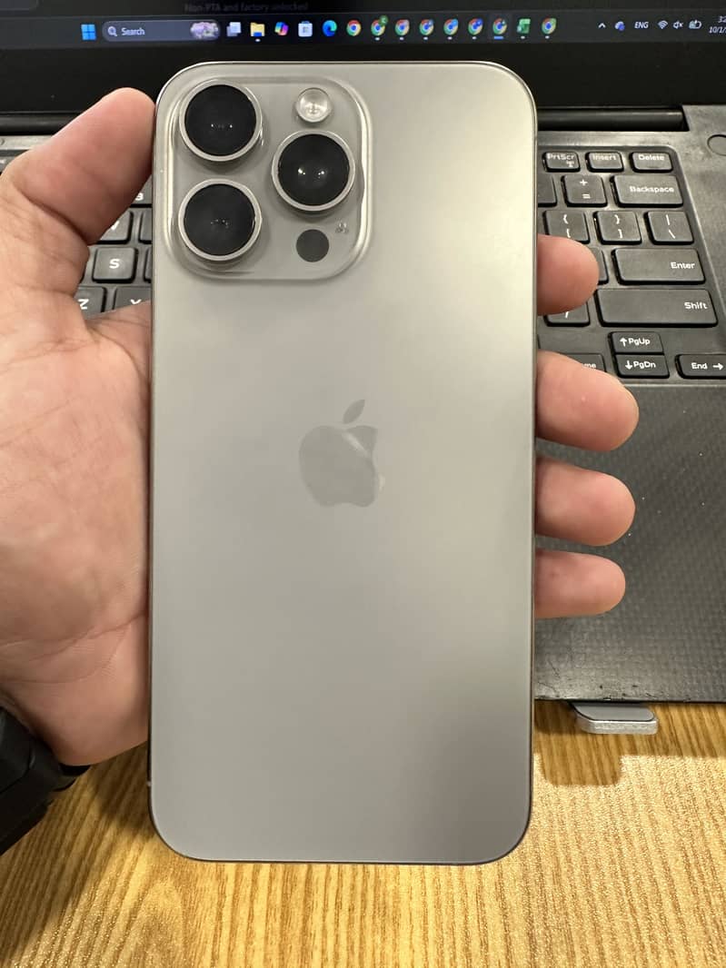 Apple iPhone 15 Pro Max 1