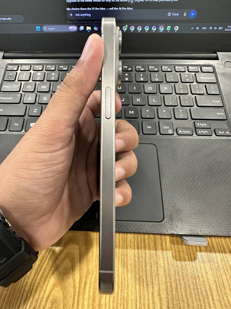 Apple iPhone 15 Pro Max 5