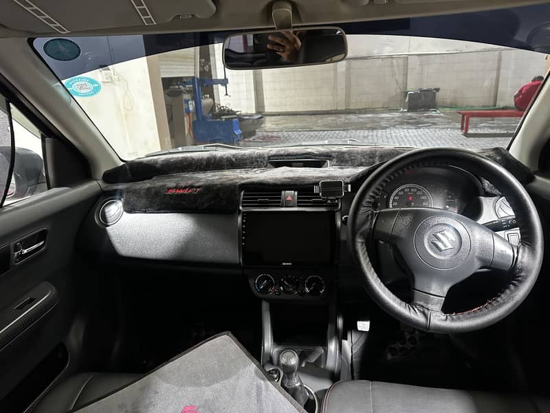 Suzuki Swift 2012 1