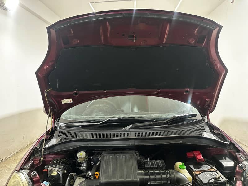 Suzuki Swift 2012 6