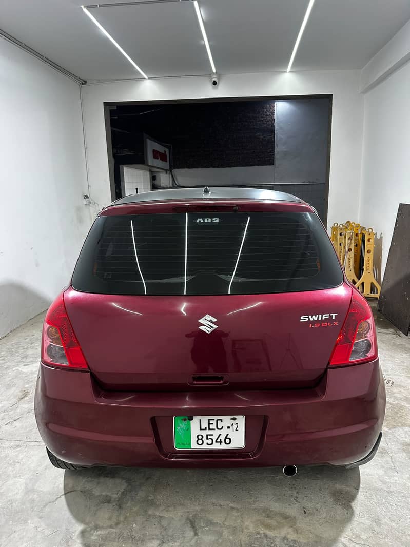 Suzuki Swift 2012 8