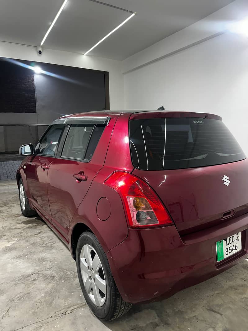 Suzuki Swift 2012 9