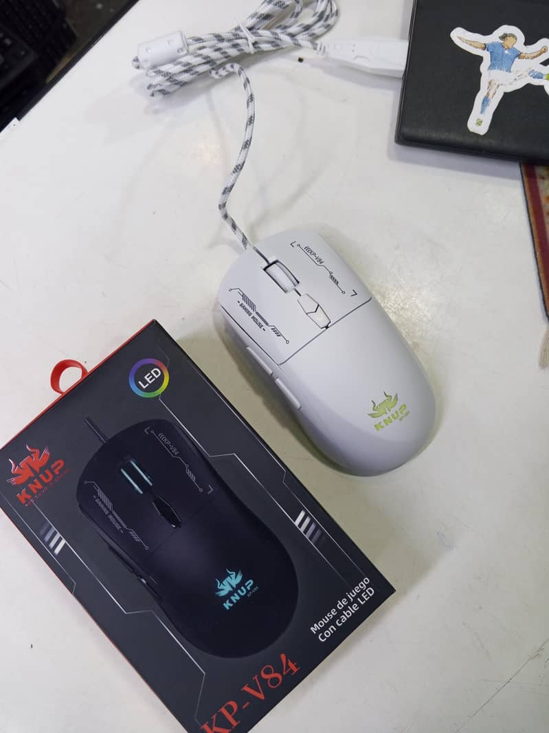 Gaming wired Mouse available 11