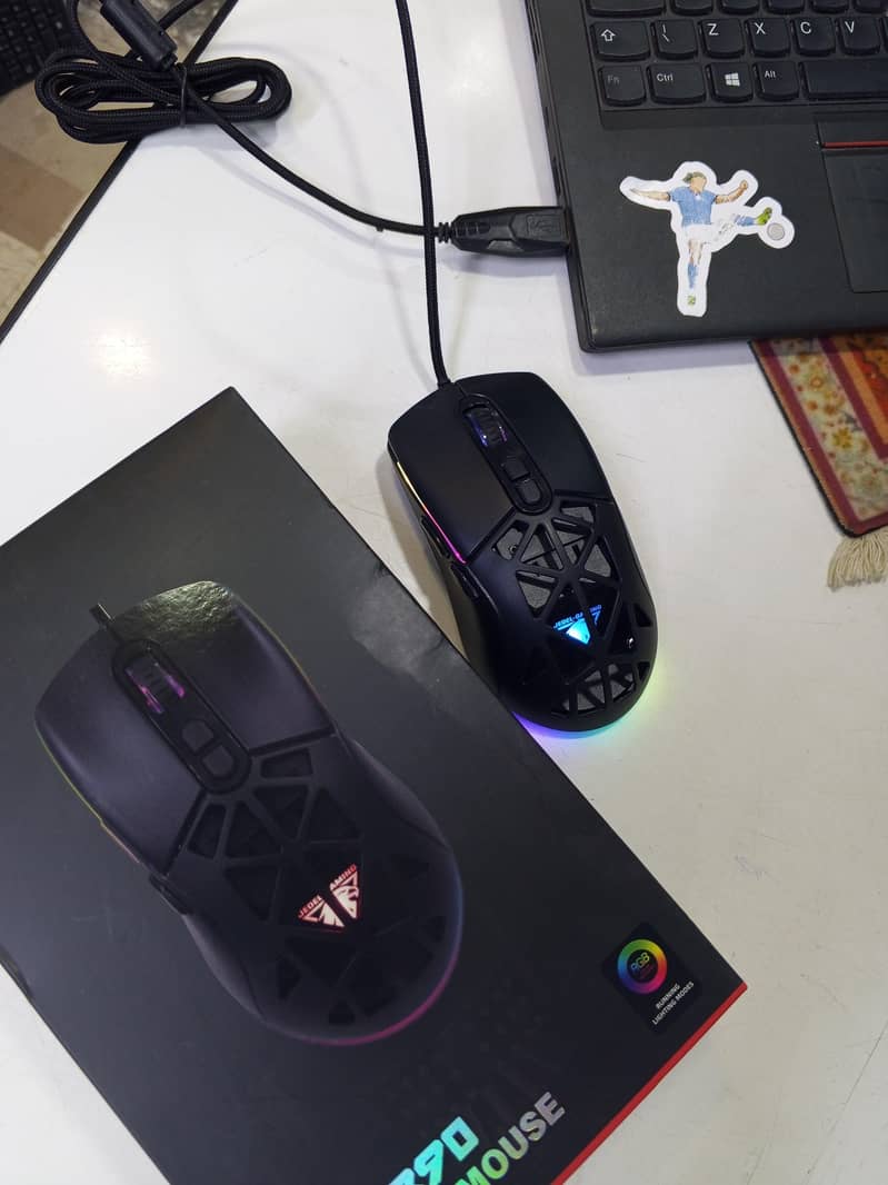 Gaming wired Mouse available 15