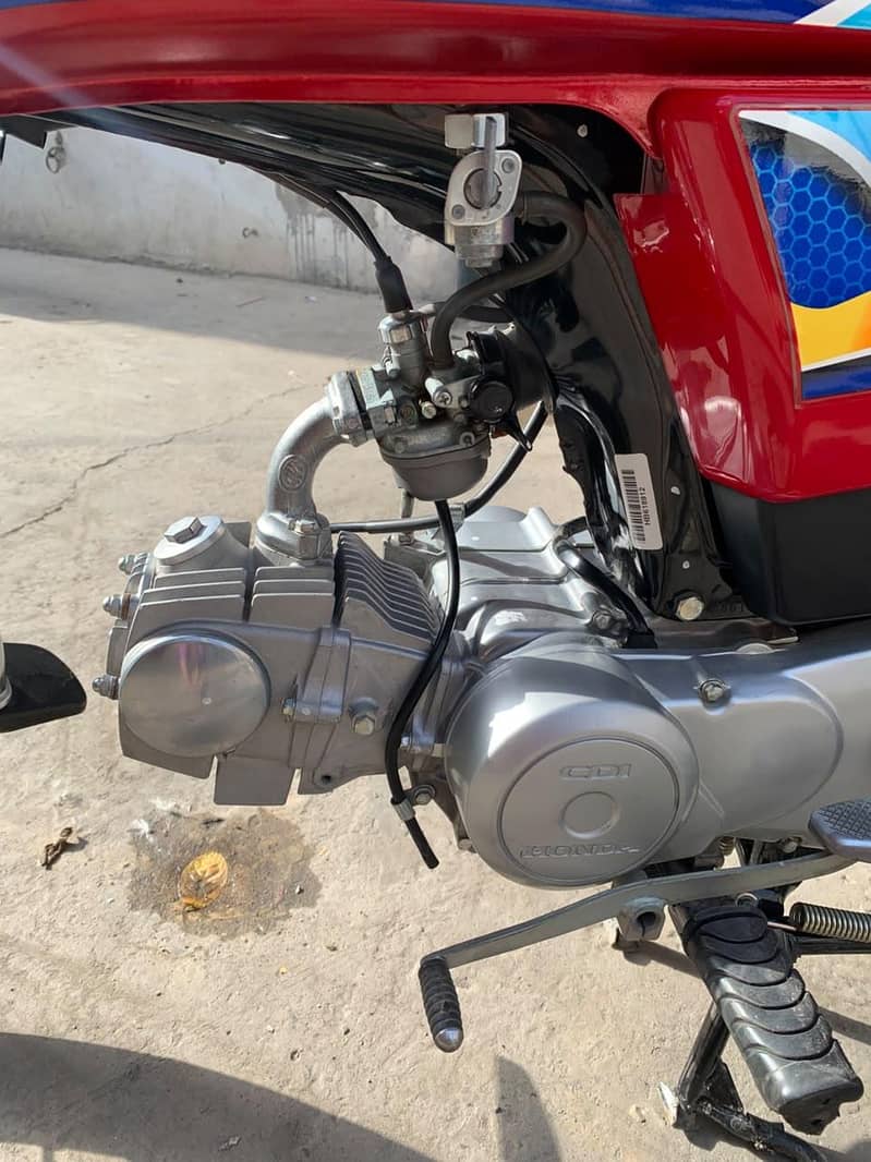 Honda CD 70 6