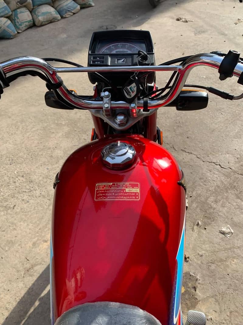 Honda CD 70 8