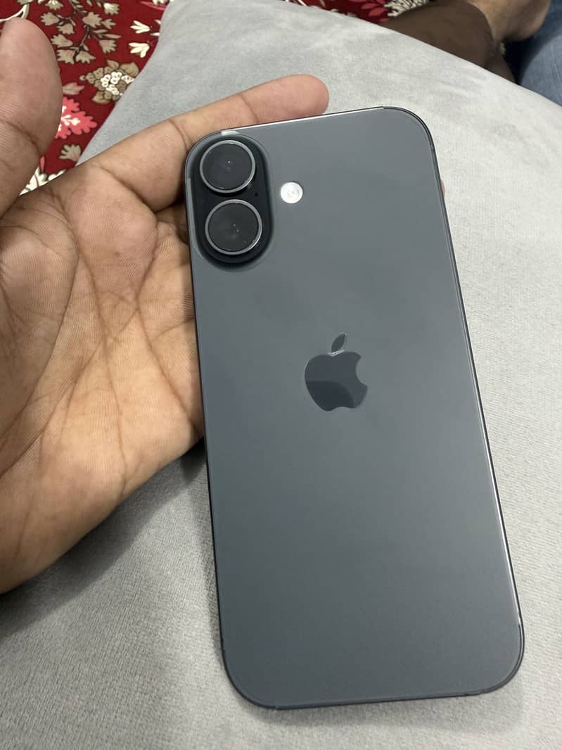 Apple iPhone 17 0
