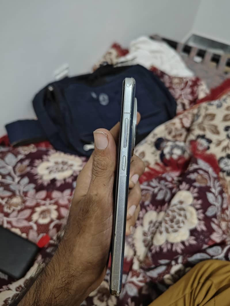 One Plus 13 4