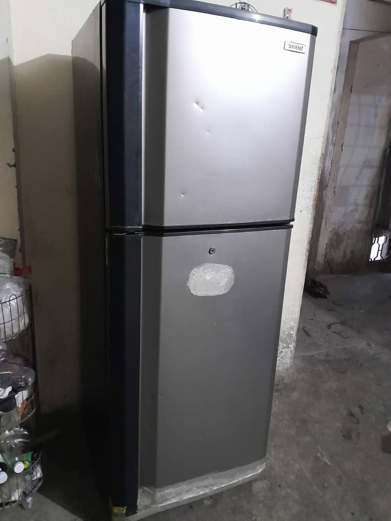 medium saiz fridge 1