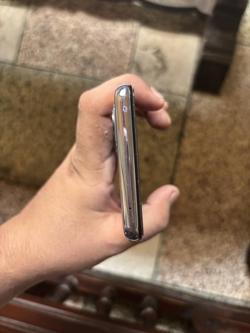 One Plus 9 5g 3