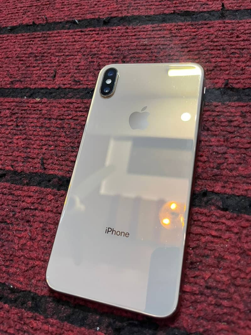 Apple iPhone XS Max 2