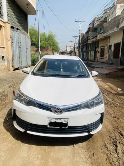 Toyota Corolla GLI 2018 Super White Special Edition