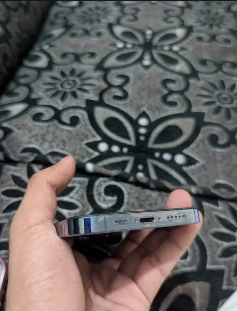 iPhone 13 Pro (JV) 4