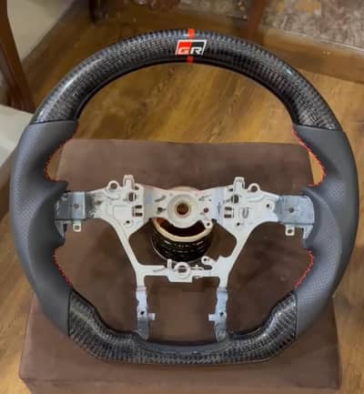 Toyota Fortuner Reeal Carbon Overlay Steering Wheel