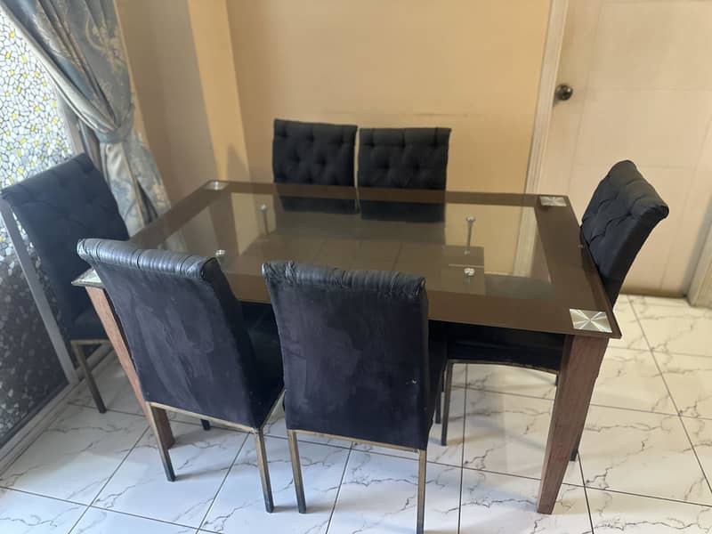 6 Seater dining table 1