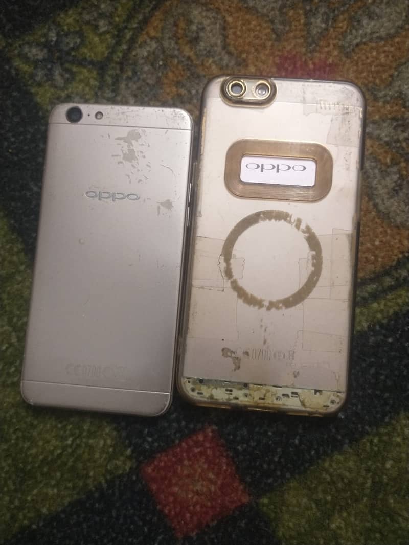 Selling 2 android Oppo Read description first 3
