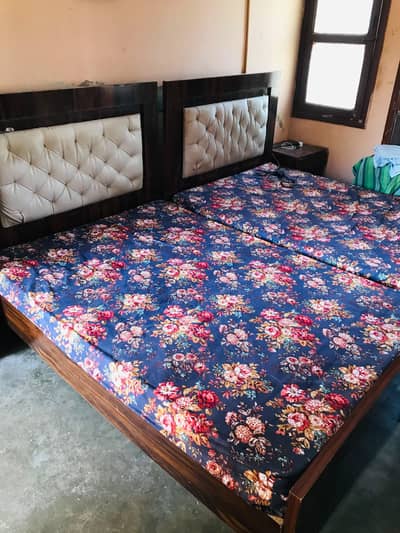 For sell single bed with side table with matters