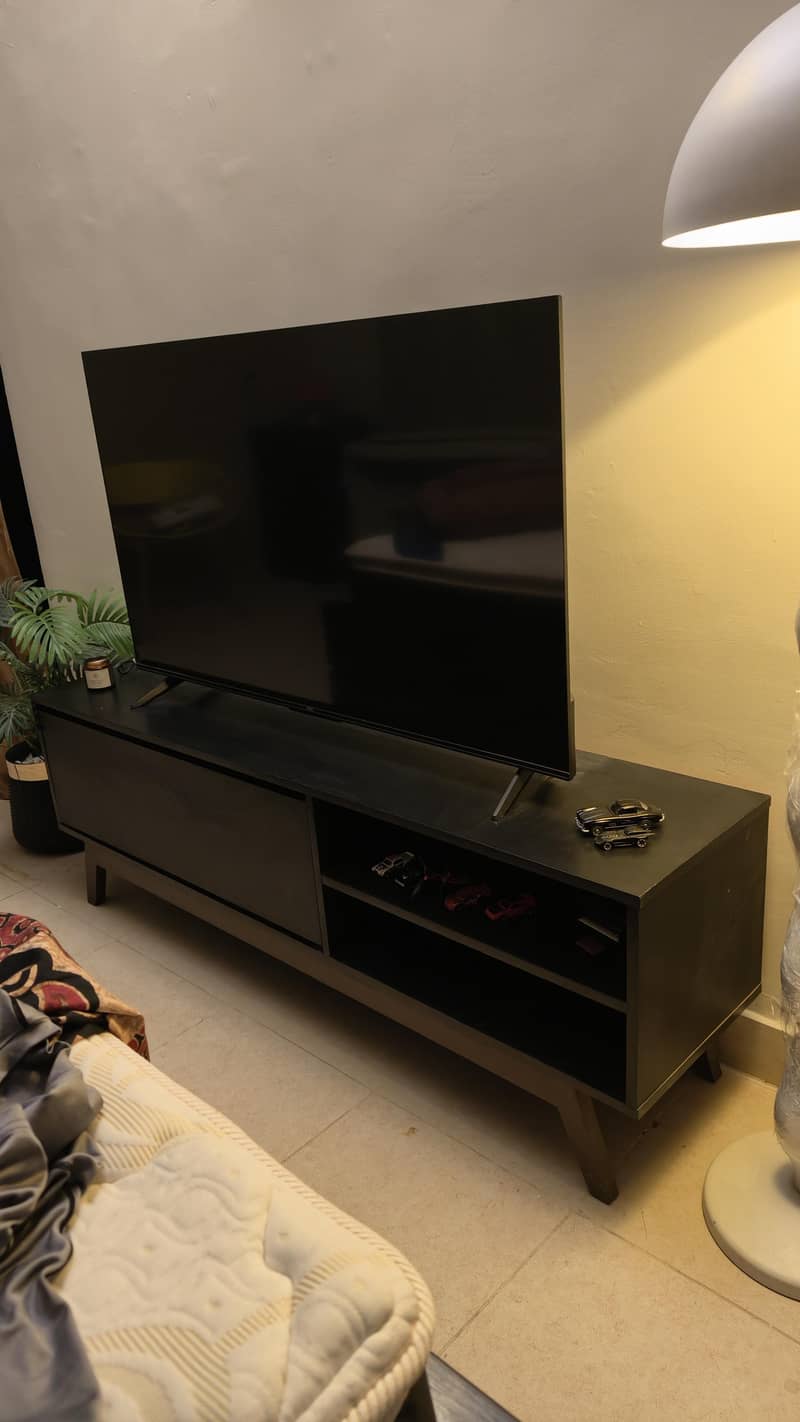 5 ft TV console 1