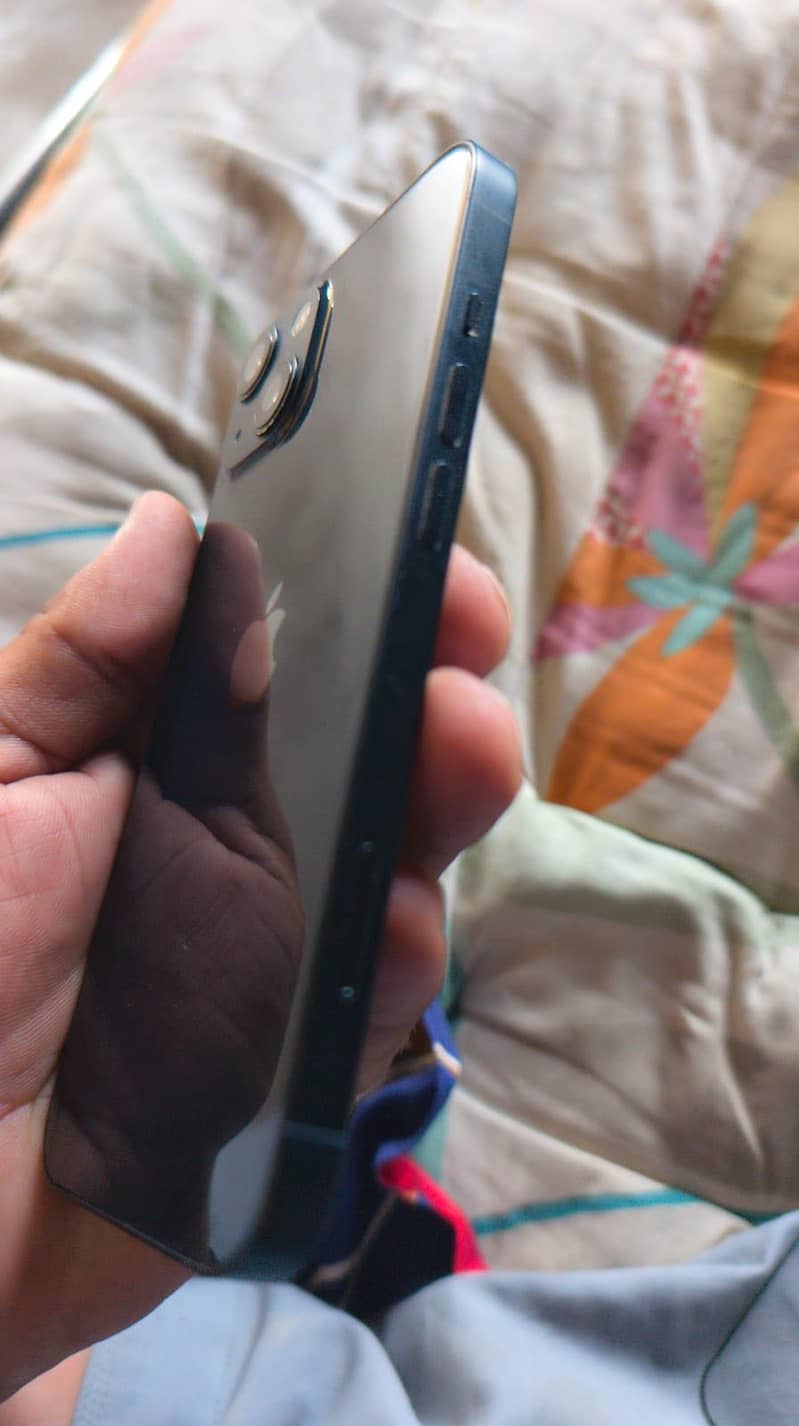 iphone 13 jv 1