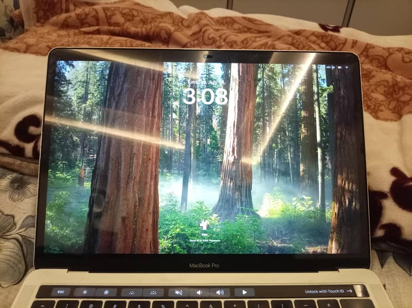 macbook pro 2018 8