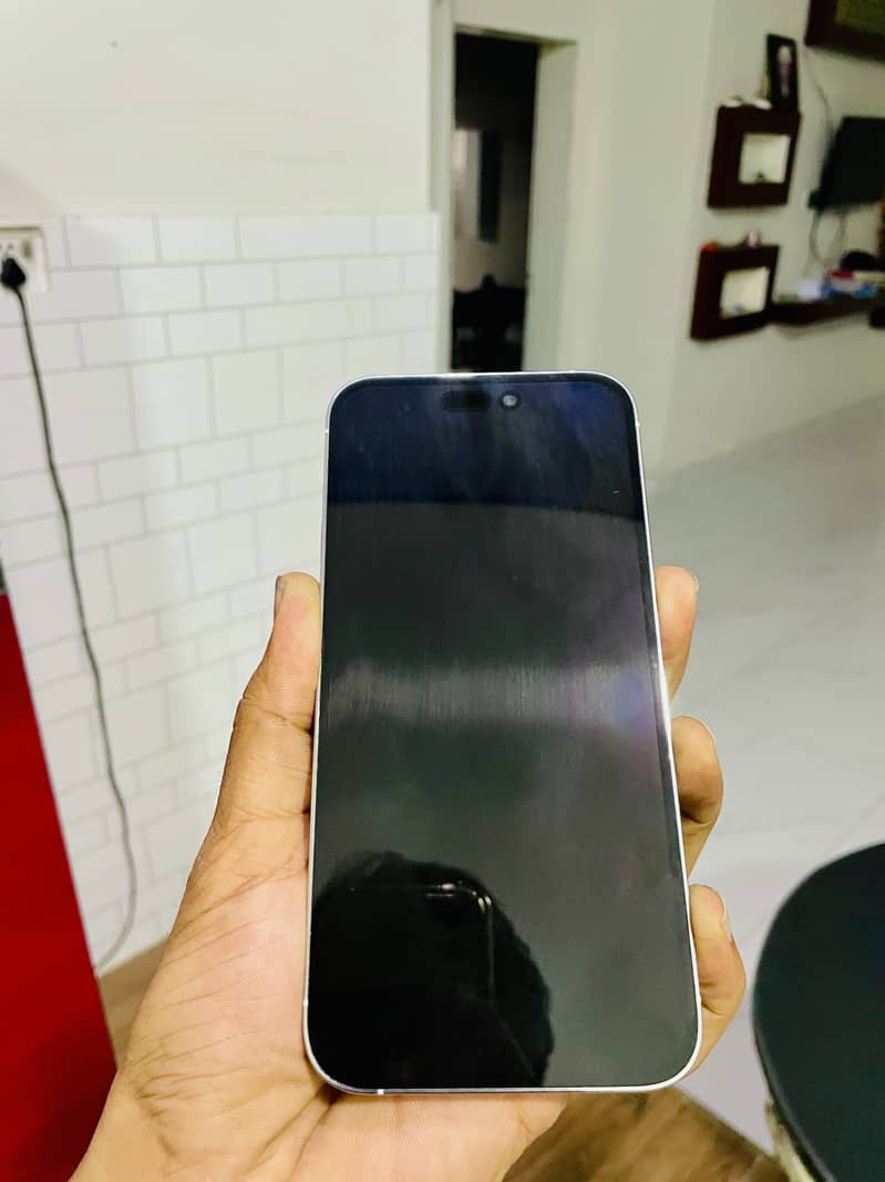 Apple iPhone 14 Pro Max 5