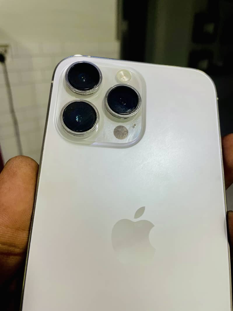 Apple iPhone 14 Pro Max 7