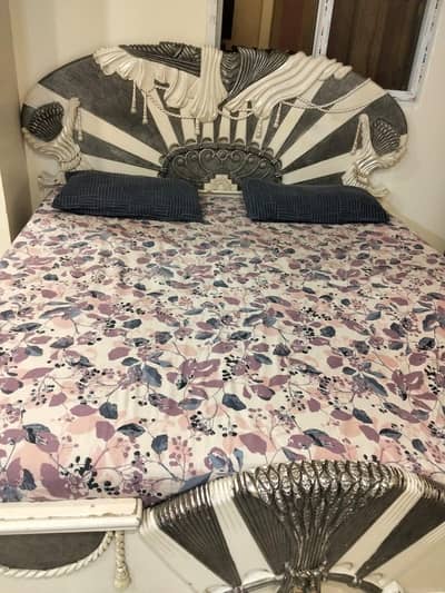 Used bed king size