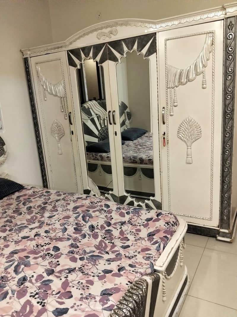 Used bed king size 2