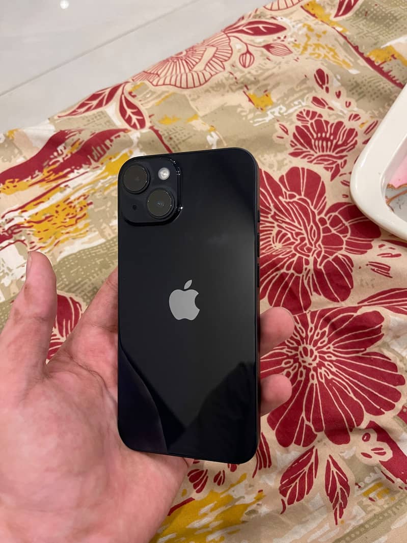 Apple iPhone 14 4