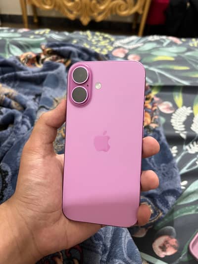 Apple iPhone 16