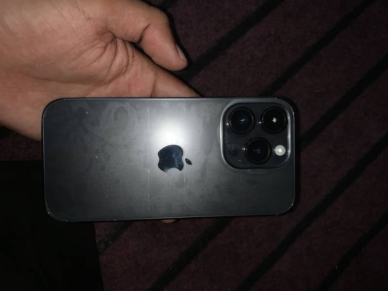 Apple iPhone 14 Pro 0