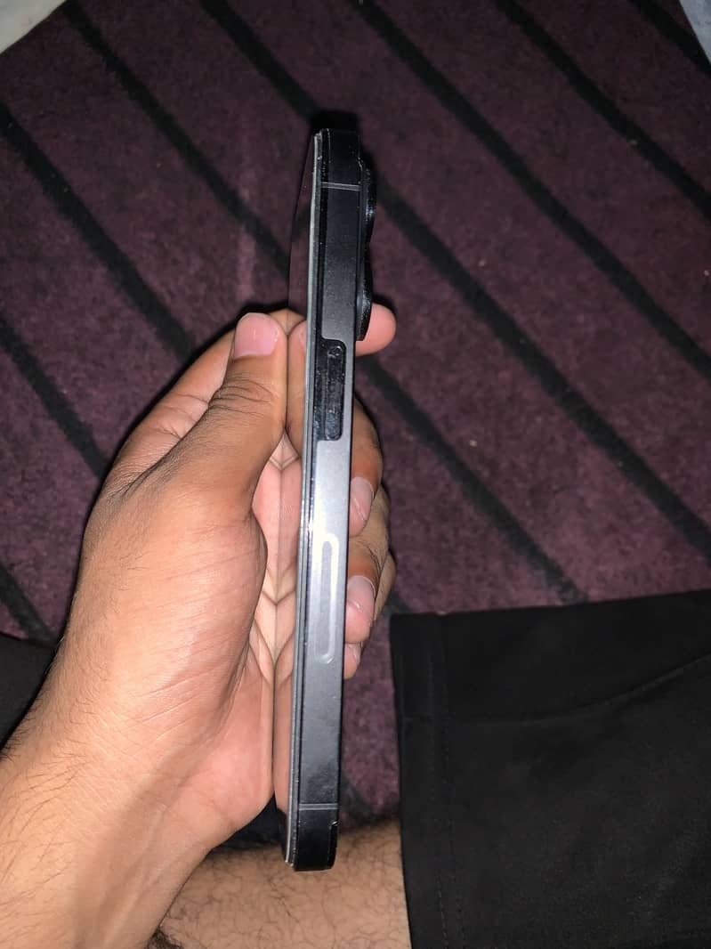 Apple iPhone 14 Pro 3