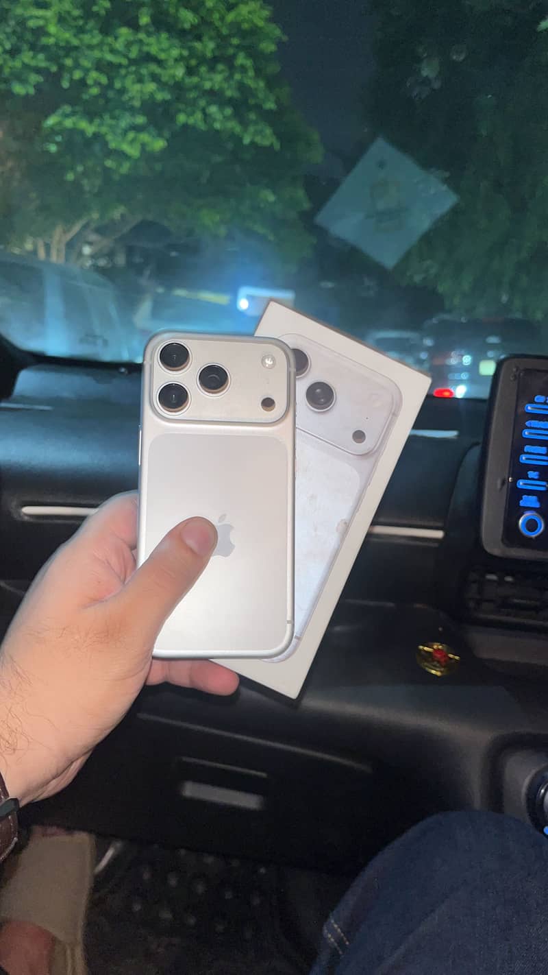 Apple iPhone 17 Pro 1