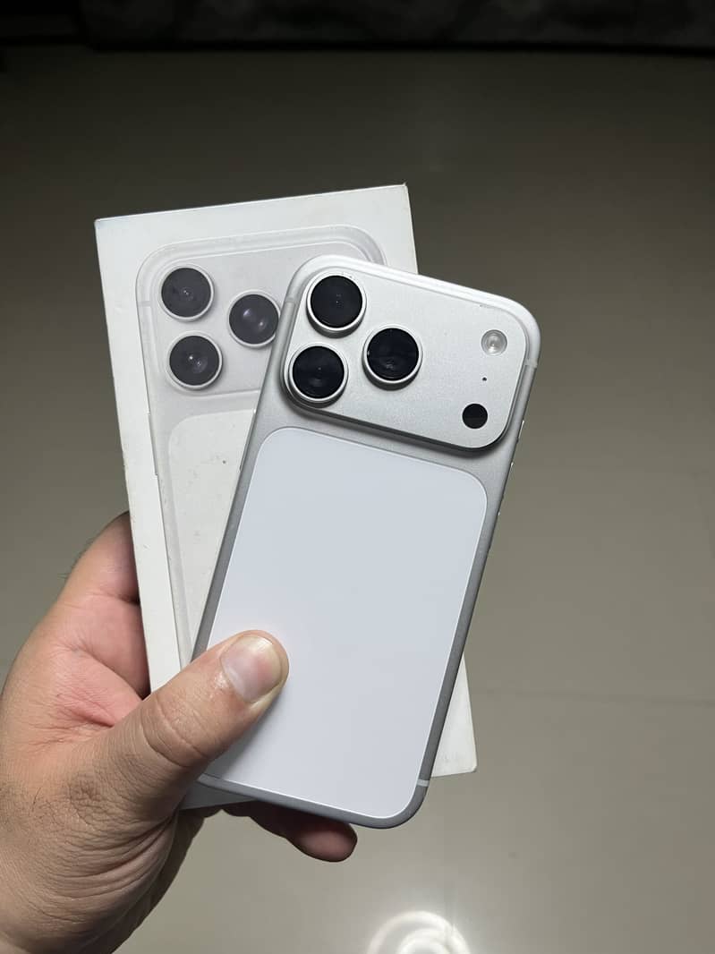 Apple iPhone 17 Pro 2