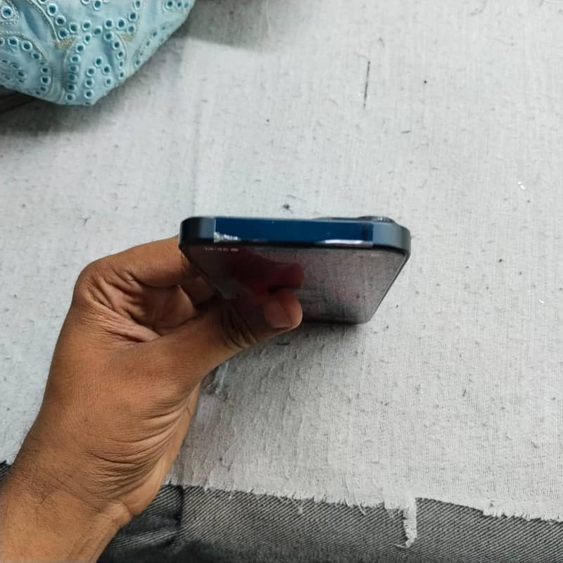 Apple iPhone 14 1