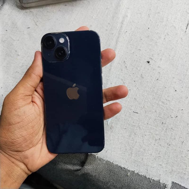 Apple iPhone 14 4