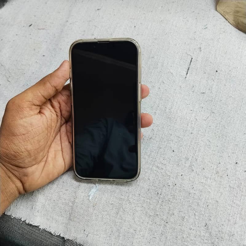 Apple iPhone 14 5