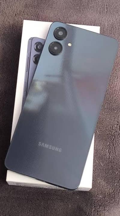 Samsung Mobile A06