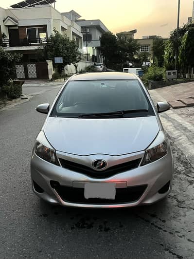 Toyota Vitz 2013