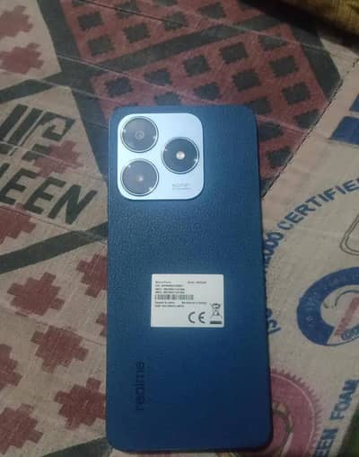 Realme C63