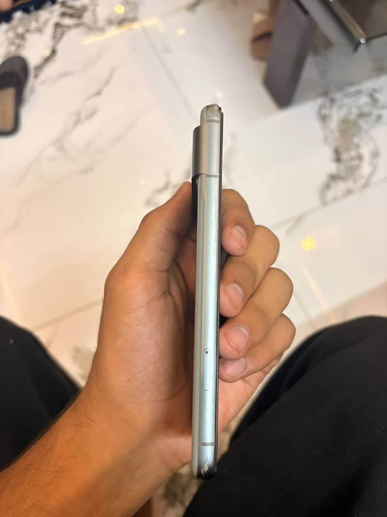 Google Pixel 8 5