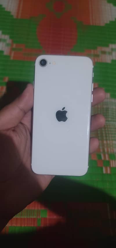Apple iPhone SE