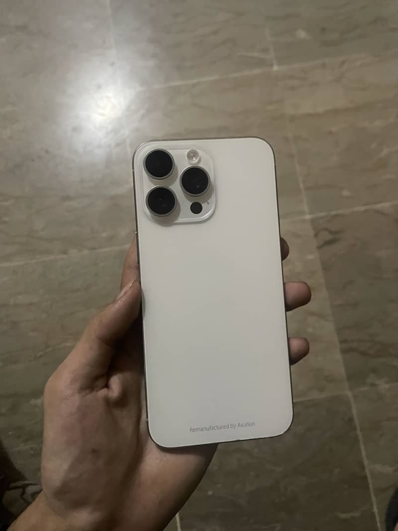 Apple iPhone 15 Pro Max 2