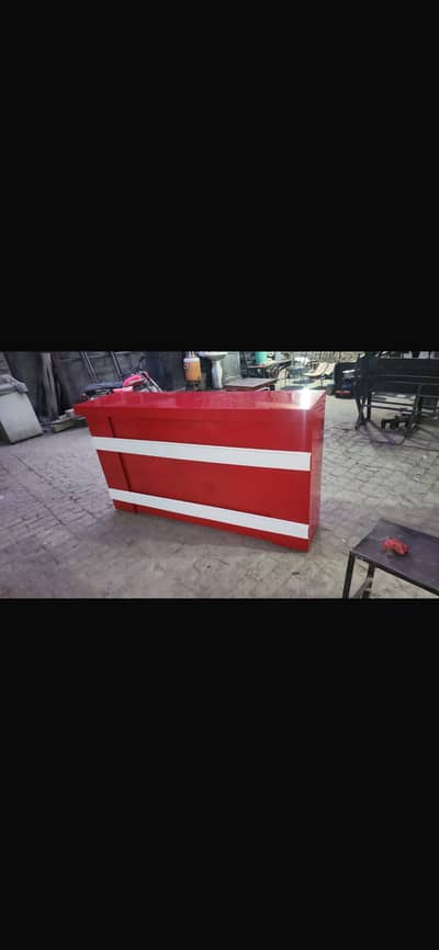 Shop counter