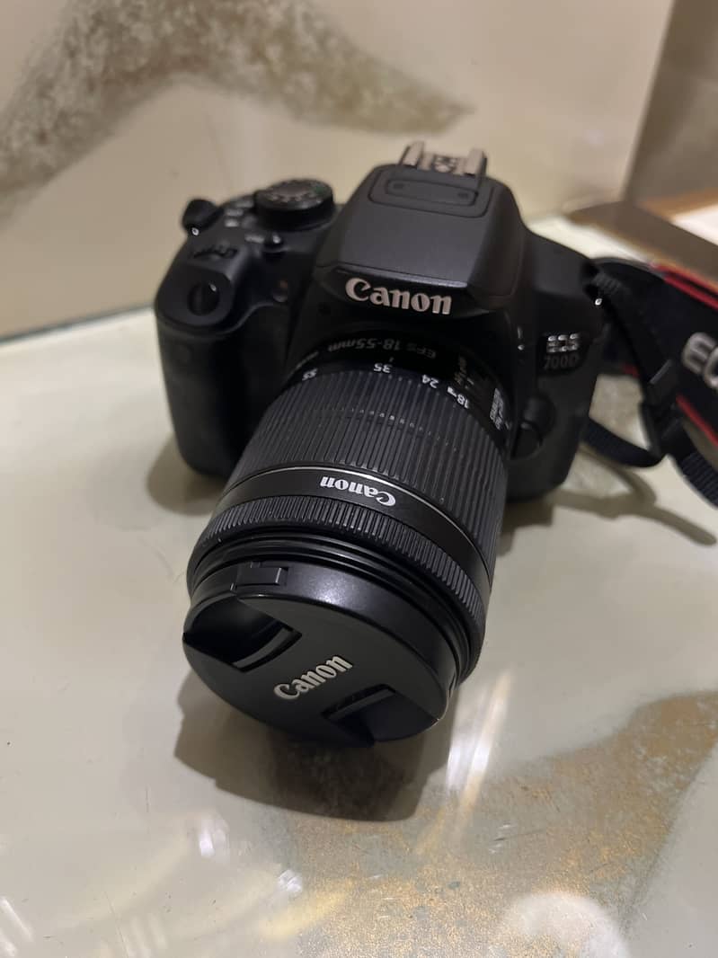 Canon 700D 1