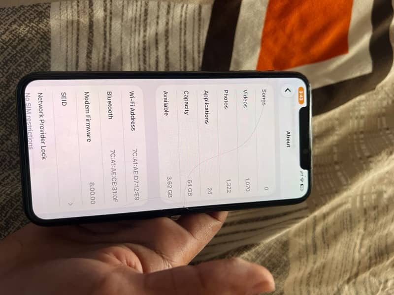 Apple iPhone 11 Pro Max 4