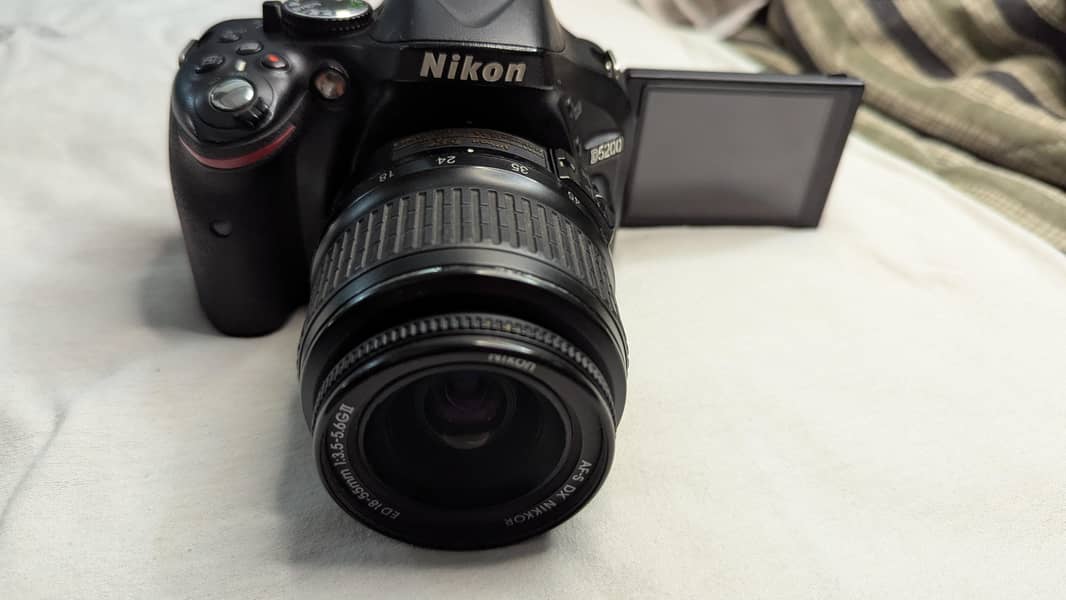 Nikon D5200 0