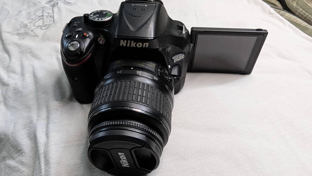 Nikon D5200 2