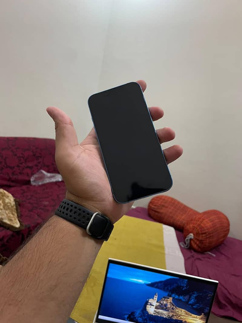 Apple iPhone 13 not a single scratch 5