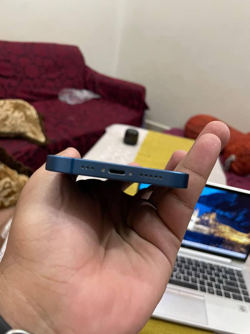 Apple iPhone 13 not a single scratch 6